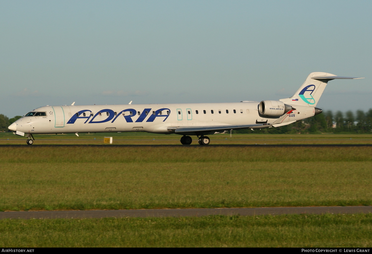 Aircraft Photo of S5-AAN | Bombardier CRJ-900LR NG (CL-600-2D24) | Adria Airways | AirHistory.net #120590