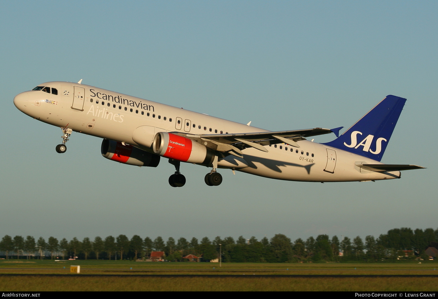 Aircraft Photo of OY-KAR | Airbus A320-232 | Scandinavian Airlines - SAS | AirHistory.net #120627
