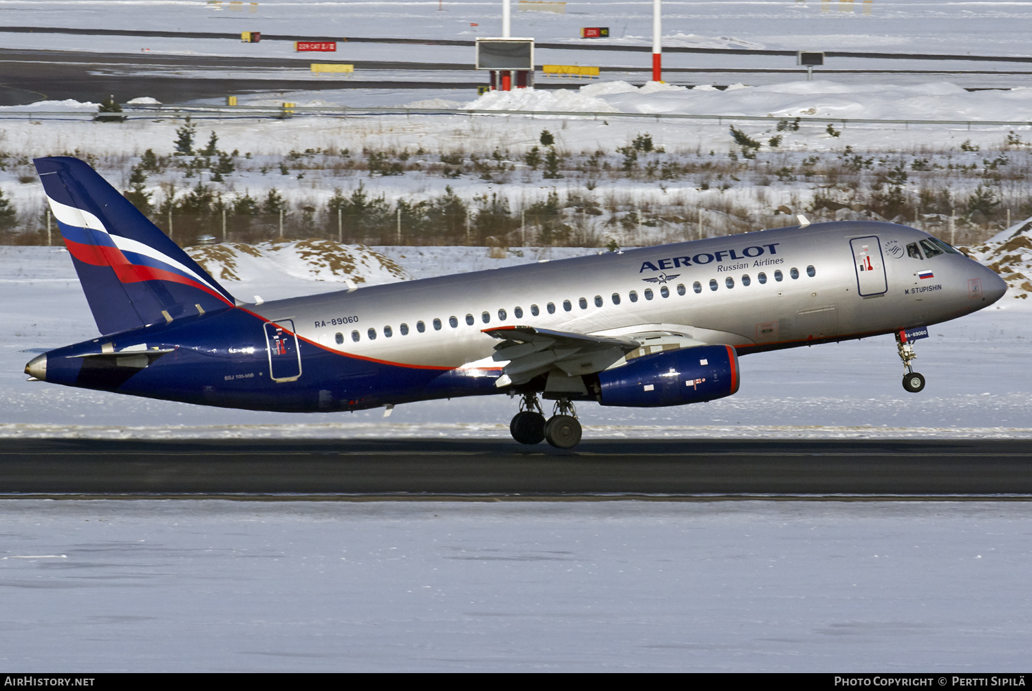 Aircraft Photo of RA-89060 | Sukhoi SSJ-100-95B Superjet 100 (RRJ-95B) | Aeroflot - Russian Airlines | AirHistory.net #120628