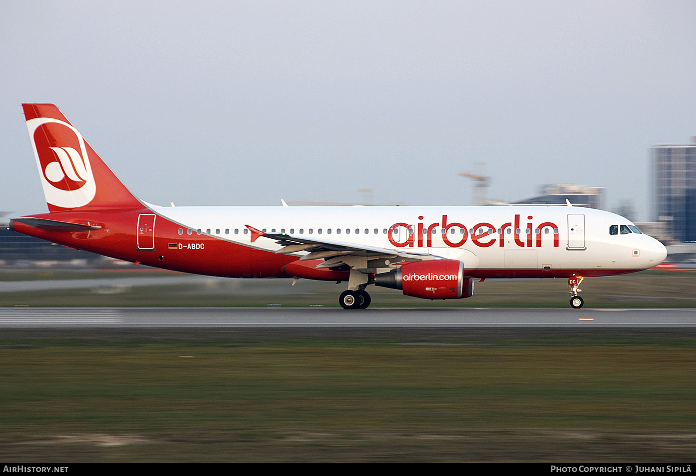 Aircraft Photo of D-ABDC | Airbus A320-214 | Air Berlin | AirHistory.net #120651