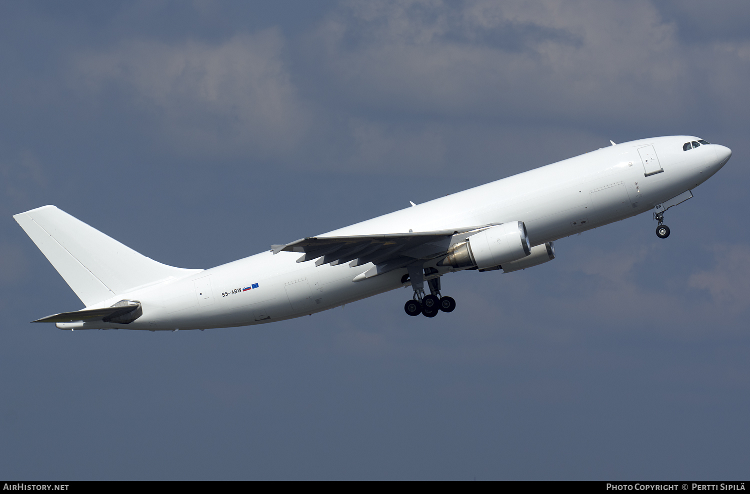 Aircraft Photo of S5-ABW | Airbus A300B4-605R(F) | Solinair | AirHistory.net #120673