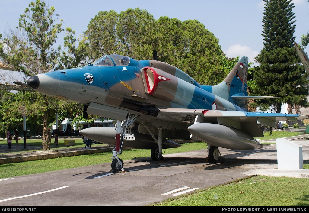 Aircraft Photo of TT-0407 | Douglas A-4E Skyhawk (A4D-5) | Indonesia - Air Force | AirHistory.net #120832
