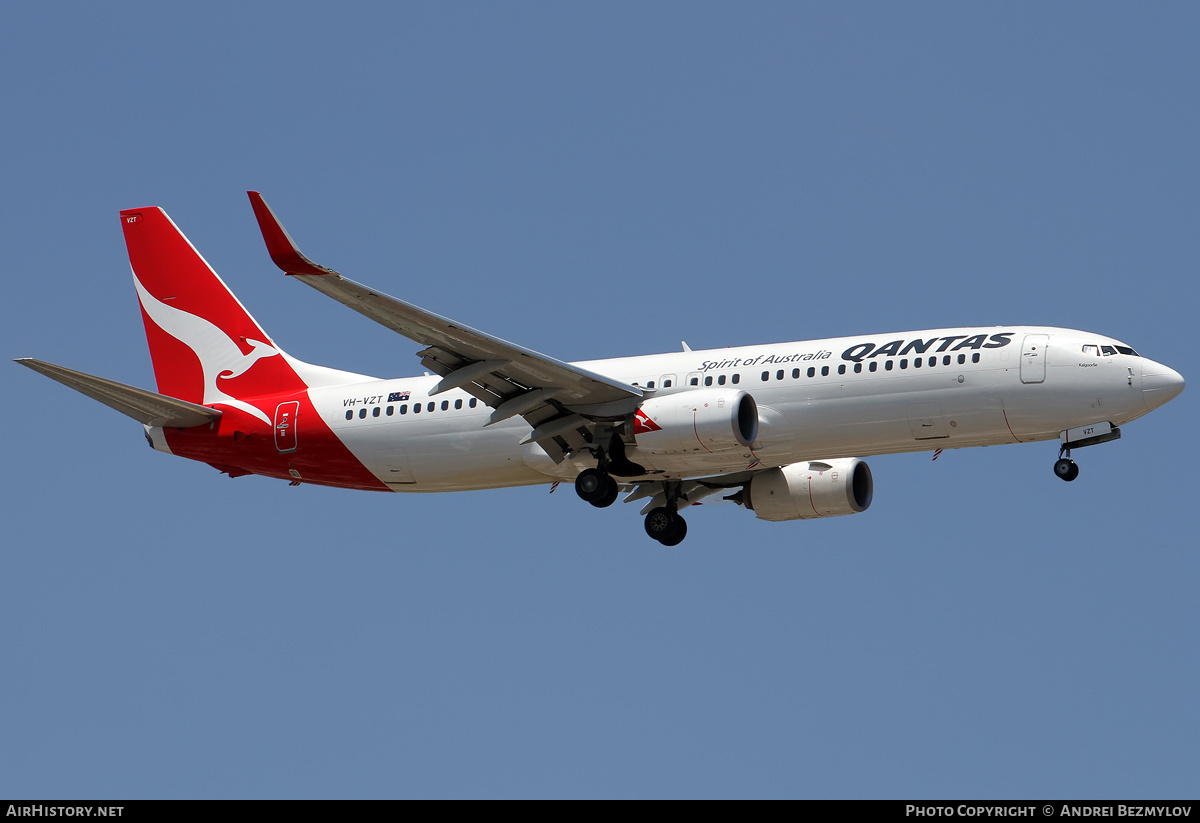 Aircraft Photo of VH-VZT | Boeing 737-838 | Qantas | AirHistory.net #120843