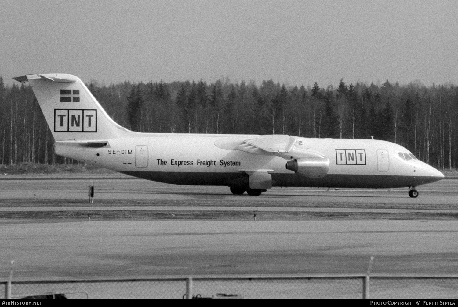 Aircraft Photo of SE-DIM | British Aerospace BAe-146-300QT Quiet Trader | TNT Express | AirHistory.net #120930