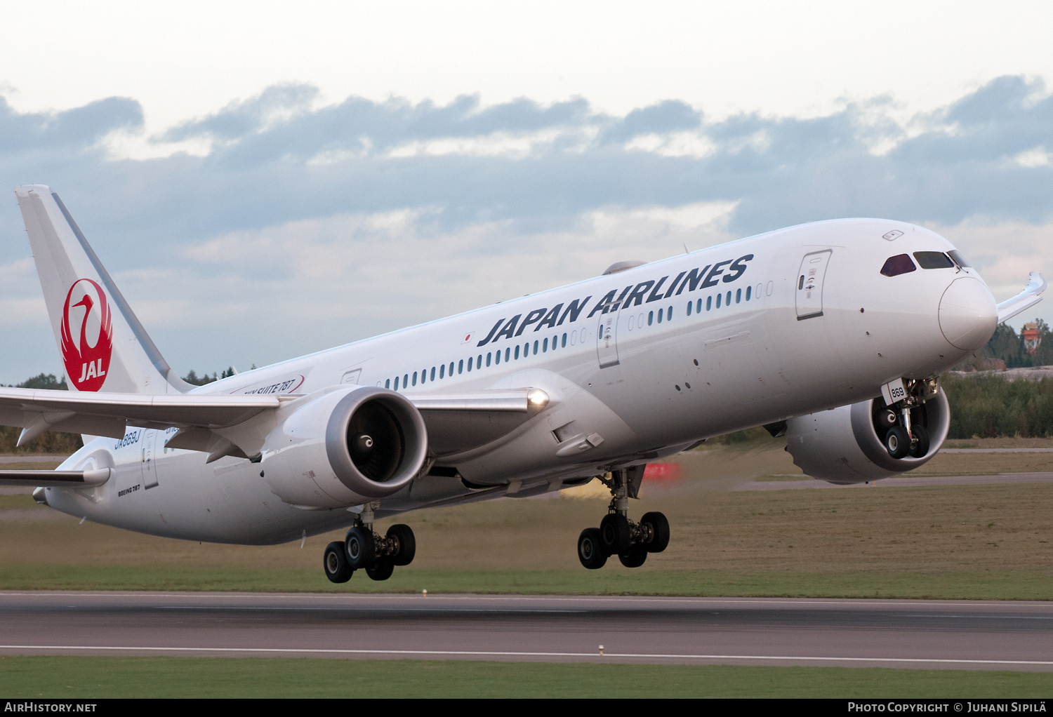 Aircraft Photo of JA869J | Boeing 787-9 Dreamliner | Japan Airlines - JAL | AirHistory.net #121167