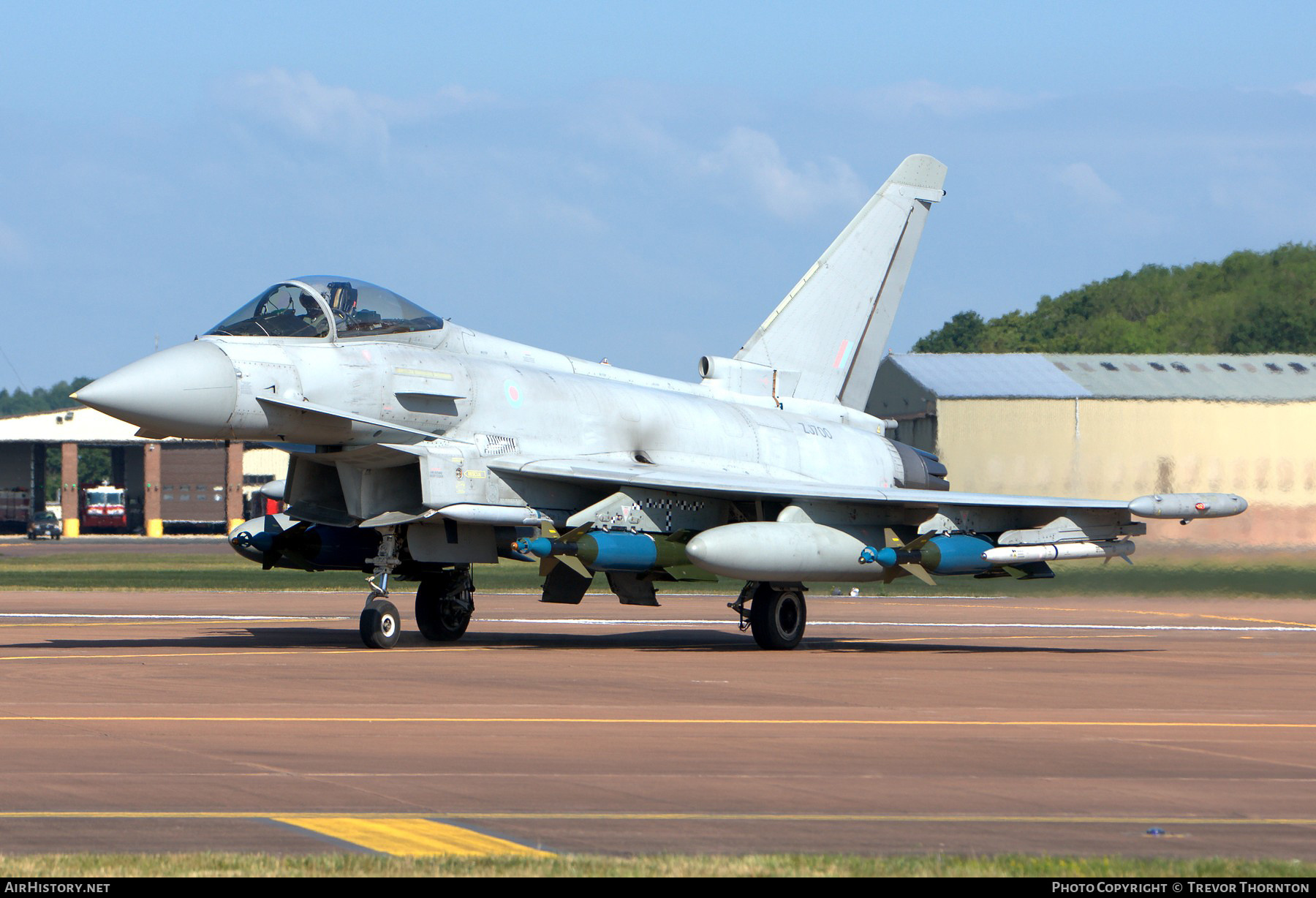 Aircraft Photo of ZJ700 | Eurofighter EF-2000 Typhoon FGR4 | UK - Air Force | AirHistory.net #121192