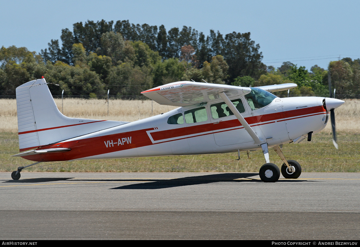 Aircraft Photo of VH-APW | Cessna 180K Skywagon 180 | AirHistory.net #121255