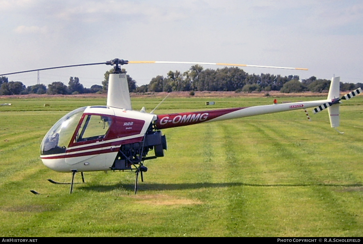 Aircraft Photo of G-OMMG | Robinson R-22 Beta | AirHistory.net #121392