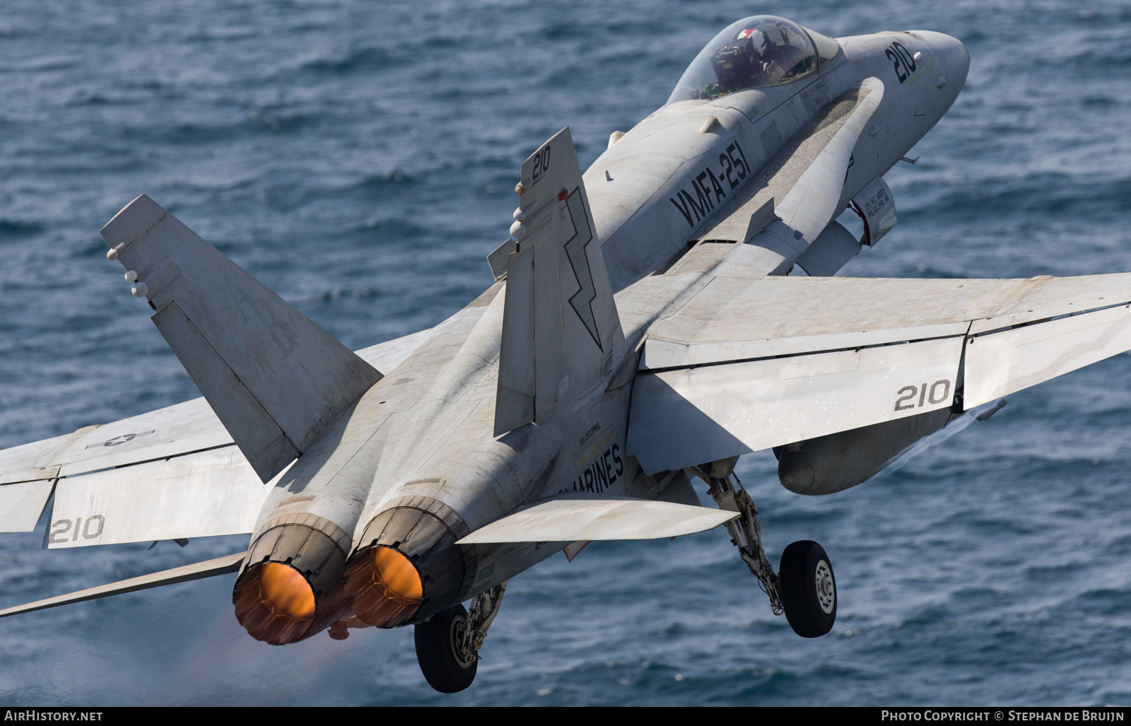 Aircraft Photo of 164910 | McDonnell Douglas F/A-18C Hornet | USA - Marines | AirHistory.net #121396