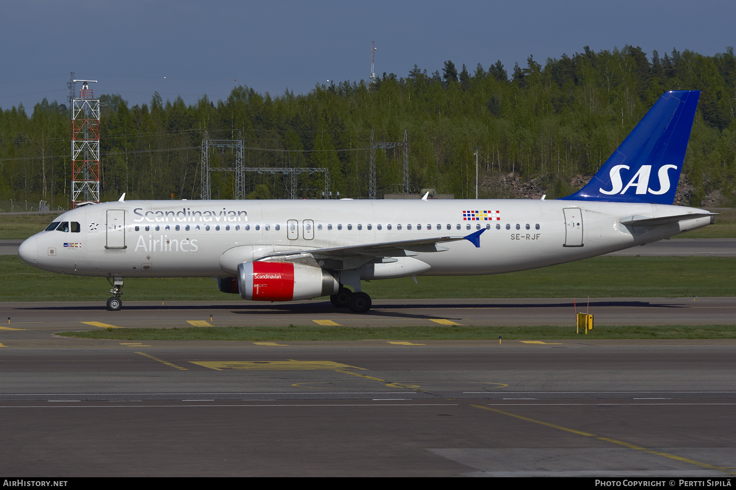 Aircraft Photo of SE-RJF | Airbus A320-232 | Scandinavian Airlines - SAS | AirHistory.net #121439