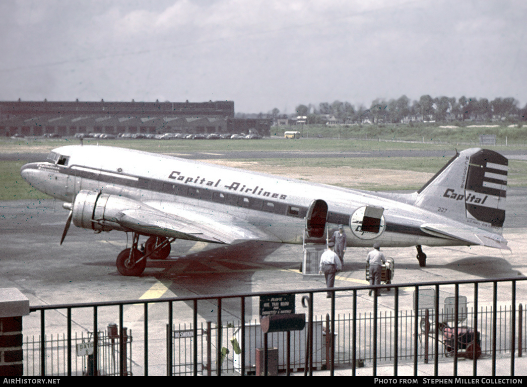 Aircraft Photo of NC33678 | Douglas DC-3-313D | Capital Airlines | AirHistory.net #121457