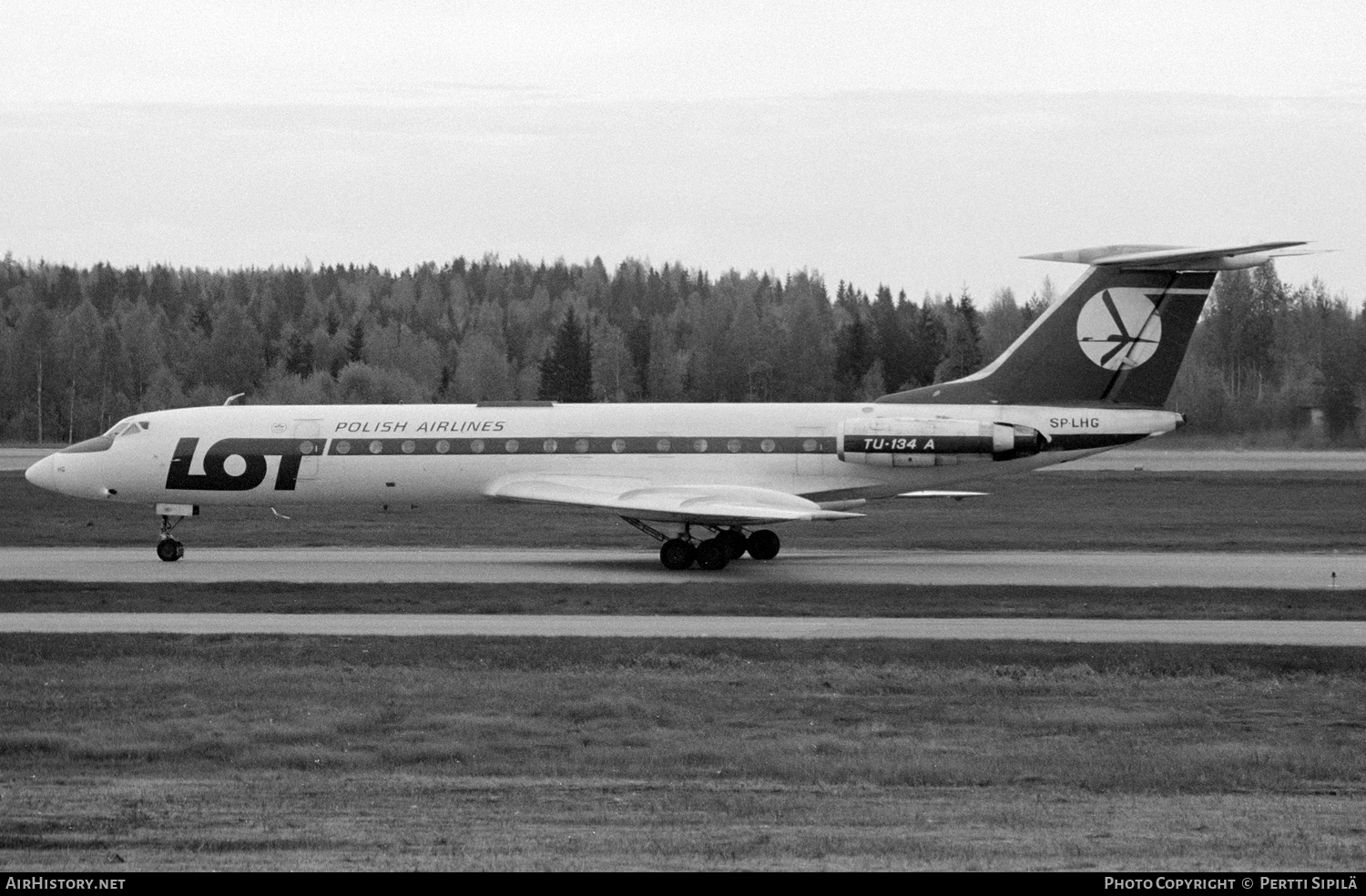 Aircraft Photo of SP-LHG | Tupolev Tu-134AK | LOT Polish Airlines - Polskie Linie Lotnicze | AirHistory.net #121502