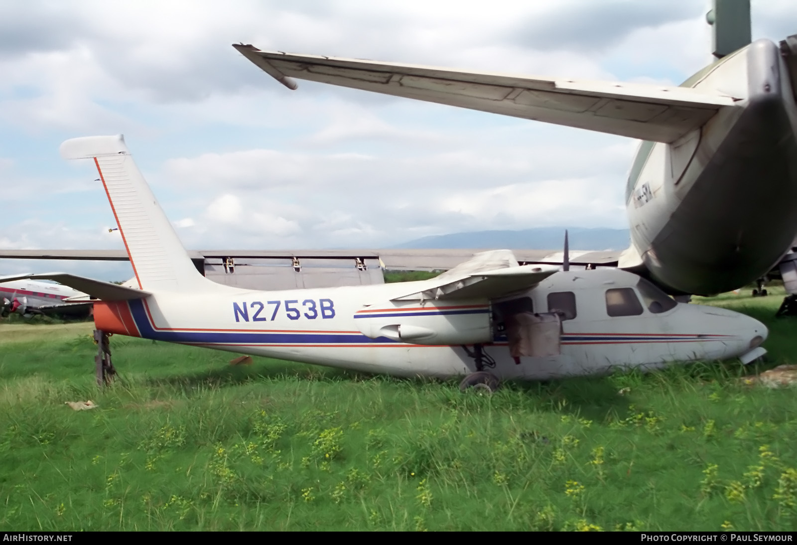 Aircraft Photo of N2753B | Aero 560A Commander | AirHistory.net #121562
