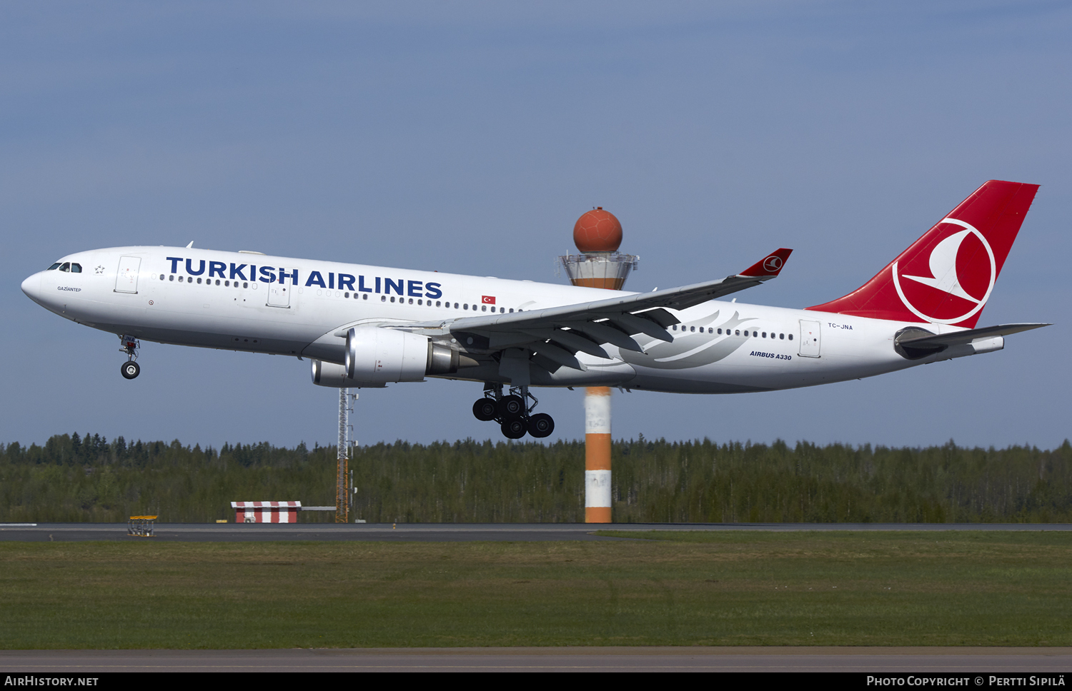 Aircraft Photo of TC-JNA | Airbus A330-203 | Turkish Airlines | AirHistory.net #121581