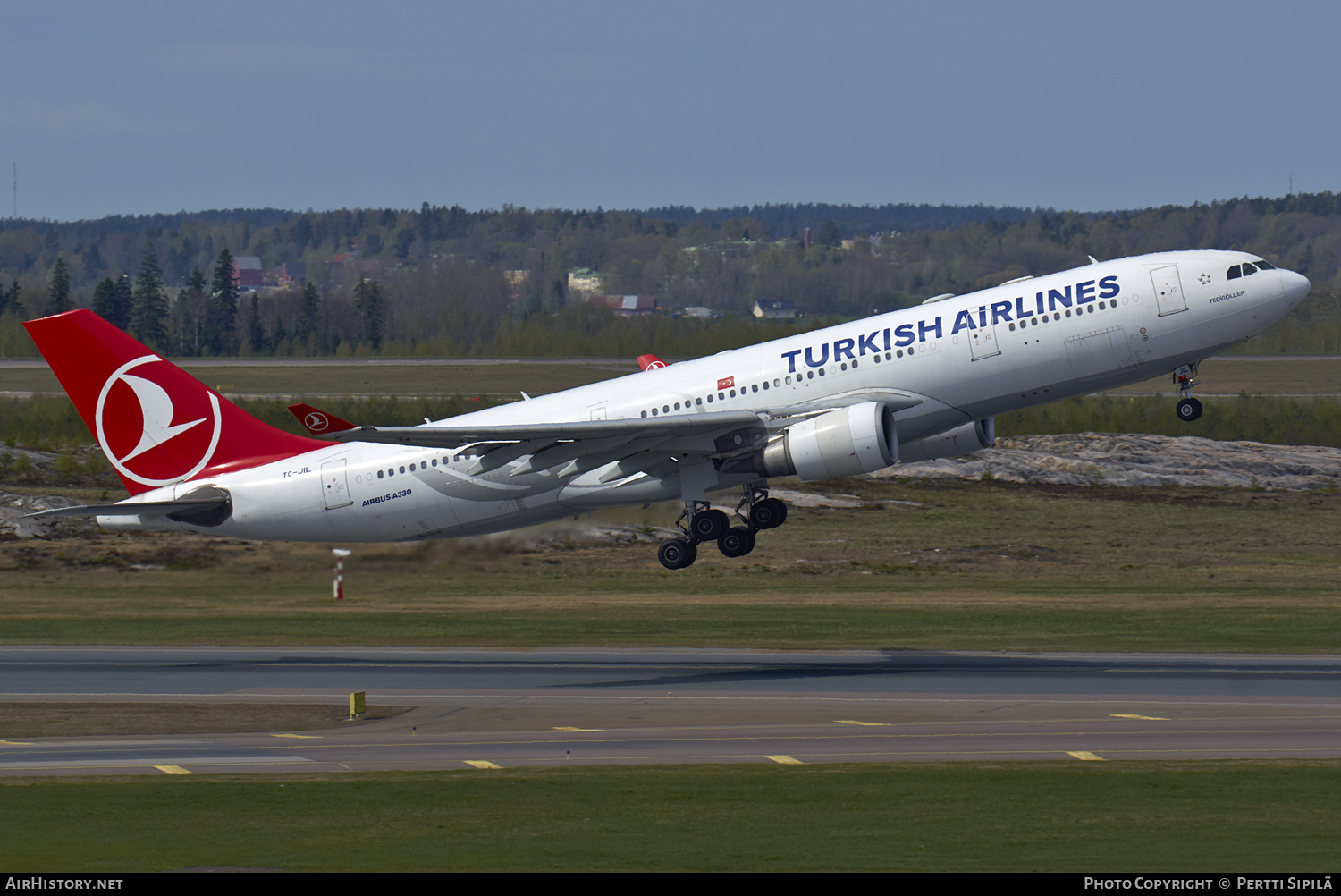 Aircraft Photo of TC-JIL | Airbus A330-202 | Turkish Airlines | AirHistory.net #121593