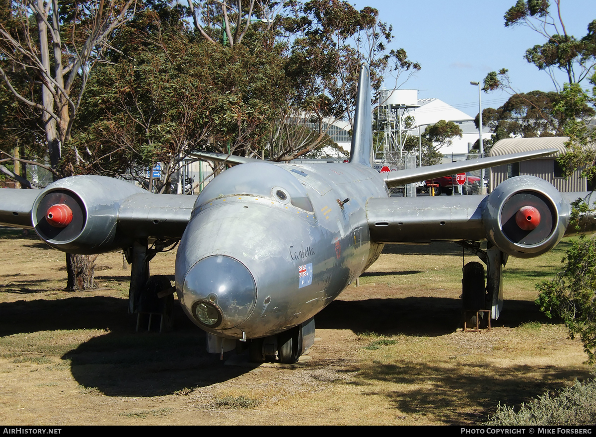 Aircraft Photo of A84-232 | English Electric Canberra Mk20 | Australia - Air Force | AirHistory.net #121753
