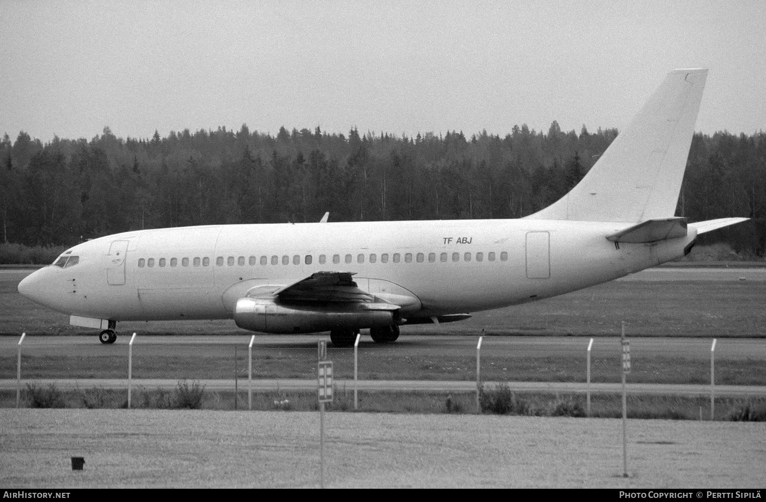 Aircraft Photo of TF-ABJ | Boeing 737-210C | AirHistory.net #121779