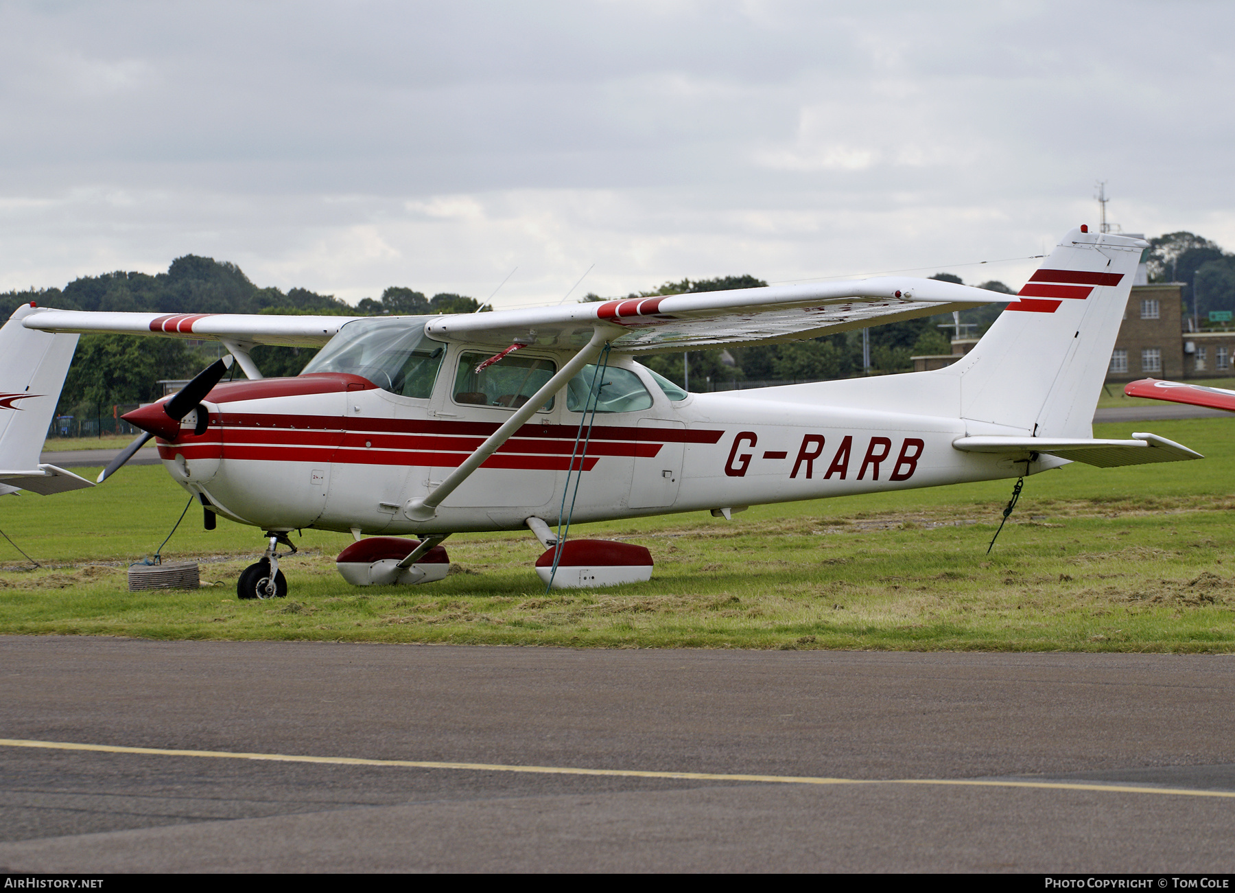 Aircraft Photo of G-RARB | Cessna 172N Skyhawk | AirHistory.net #121785