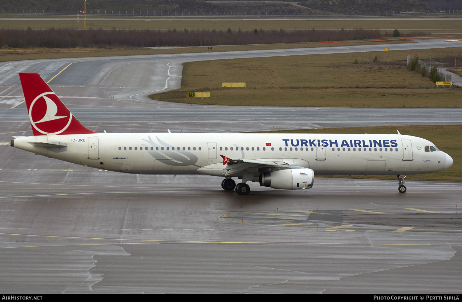 Aircraft Photo of TC-JRU | Airbus A321-231 | Turkish Airlines | AirHistory.net #121878