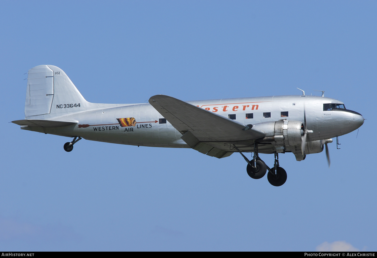 Aircraft Photo of N33644 / NC33644 | Douglas DC-3A-197E | Western Air Lines | AirHistory.net #121991