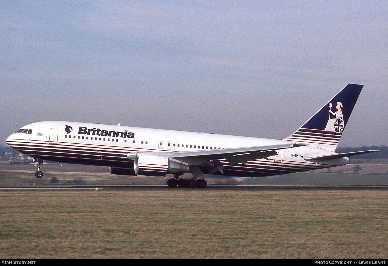 Aircraft Photo of G-BKPW | Boeing 767-204 | Britannia Airways | AirHistory.net #122111