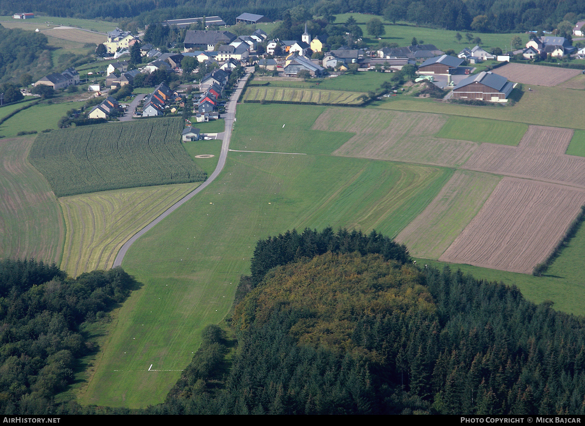 Airport photo of Noertrange (ELNT) in Luxembourg | AirHistory.net #122176