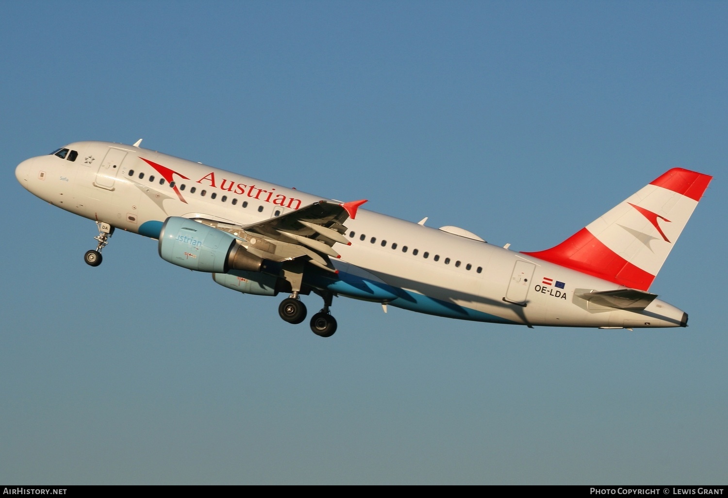 Aircraft Photo of OE-LDA | Airbus A319-112 | Austrian Airlines | AirHistory.net #122217