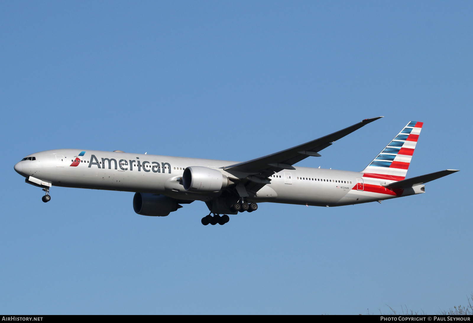 Aircraft Photo of N724AN | Boeing 777-323/ER | American Airlines | AirHistory.net #122286