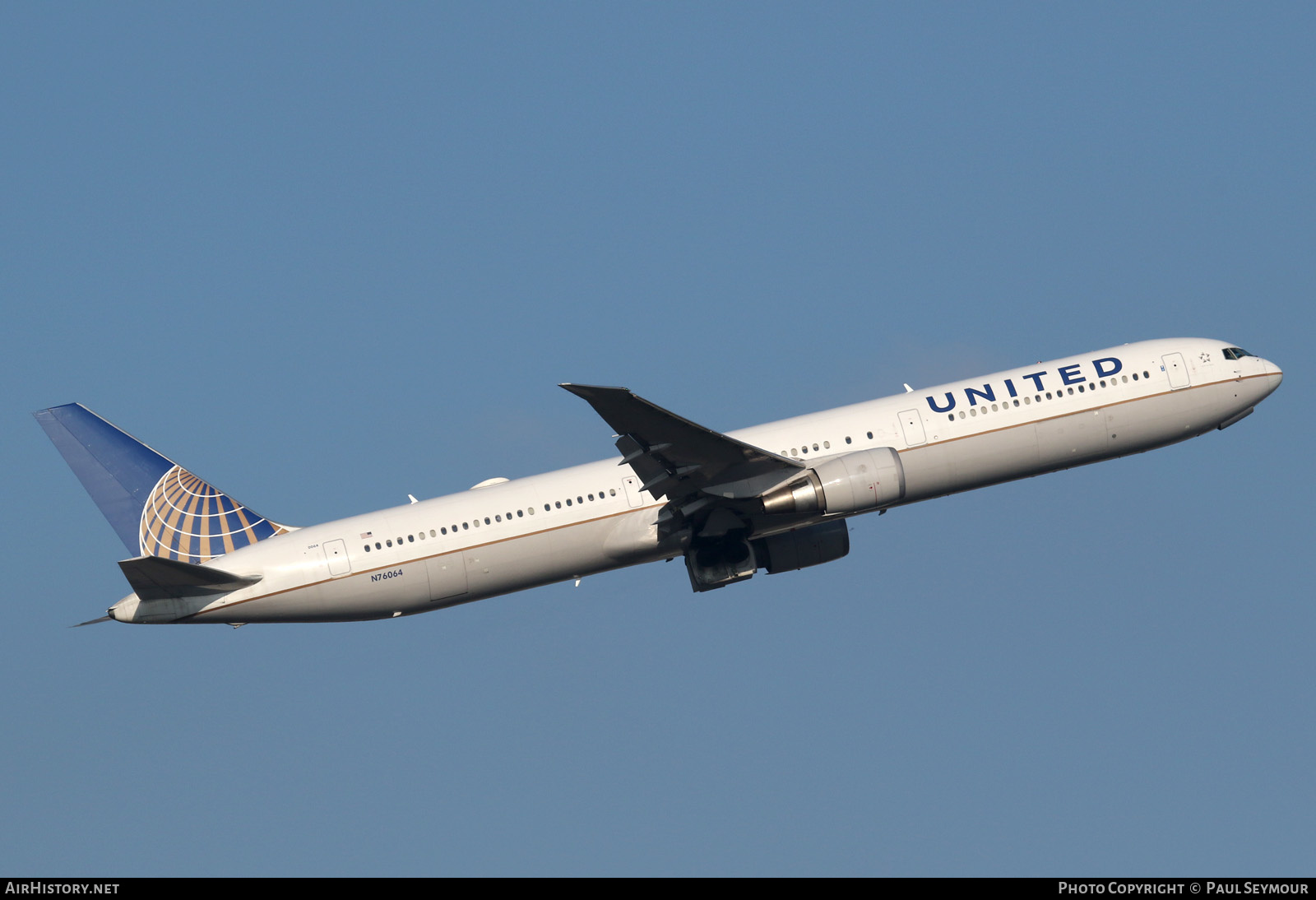 Aircraft Photo of N76064 | Boeing 767-424/ER | United Airlines | AirHistory.net #122305