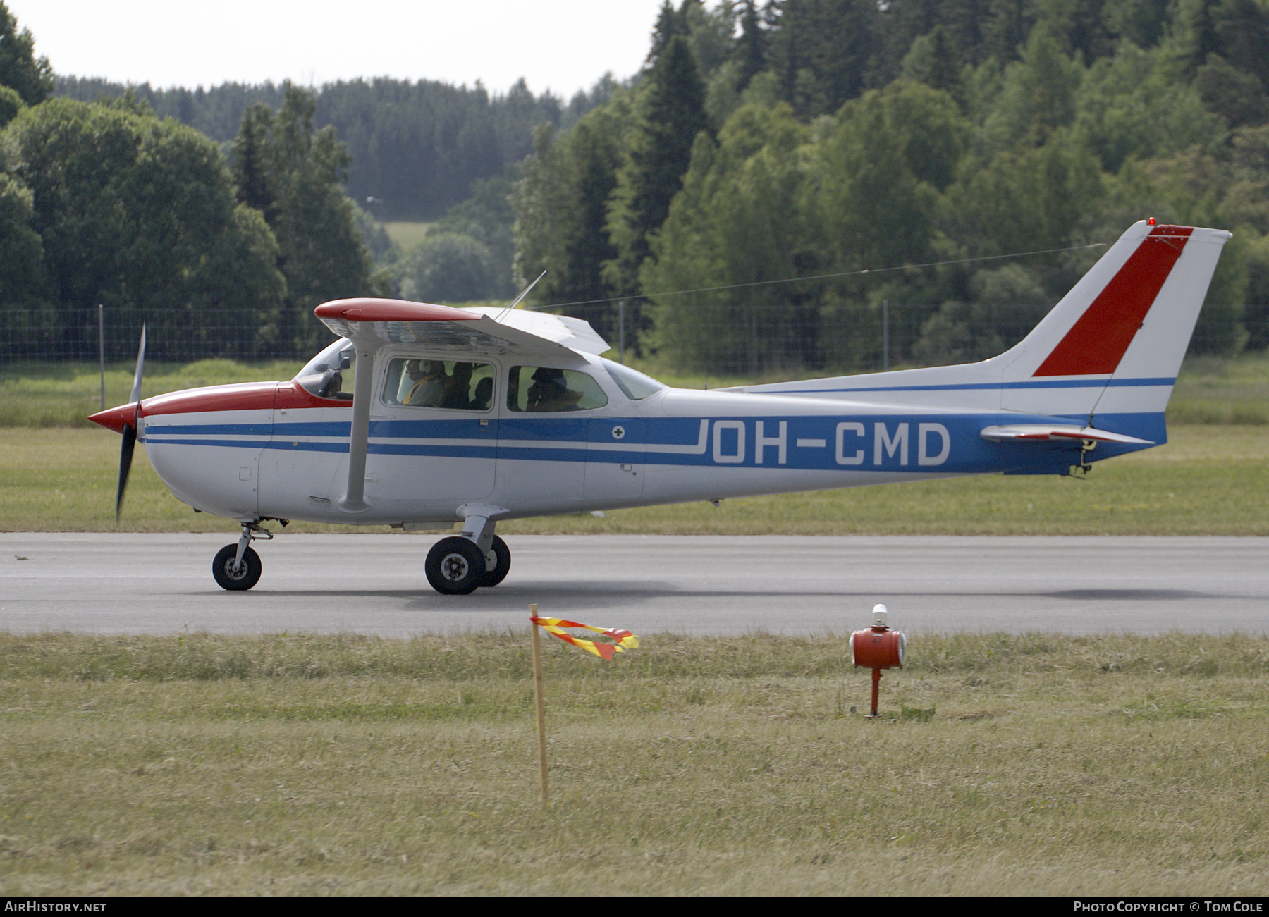 Aircraft Photo of OH-CMD | Cessna 172N Skyhawk | AirHistory.net #122307