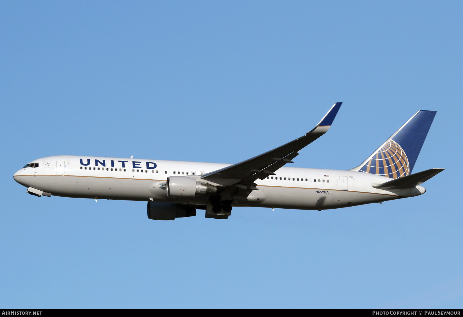 Aircraft Photo of N659UA | Boeing 767-322/ER | United Airlines | AirHistory.net #122547
