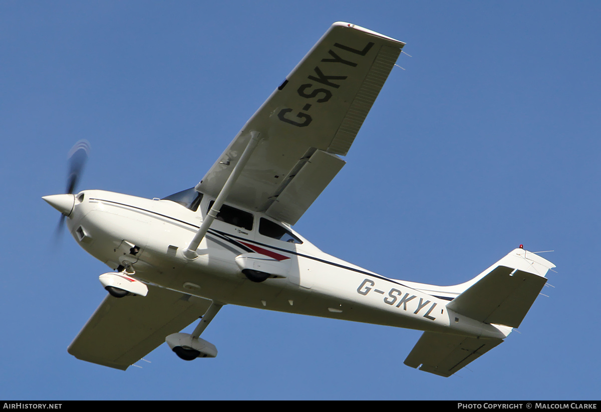 Aircraft Photo of G-SKYL | Cessna 182S Skylane | AirHistory.net #122689