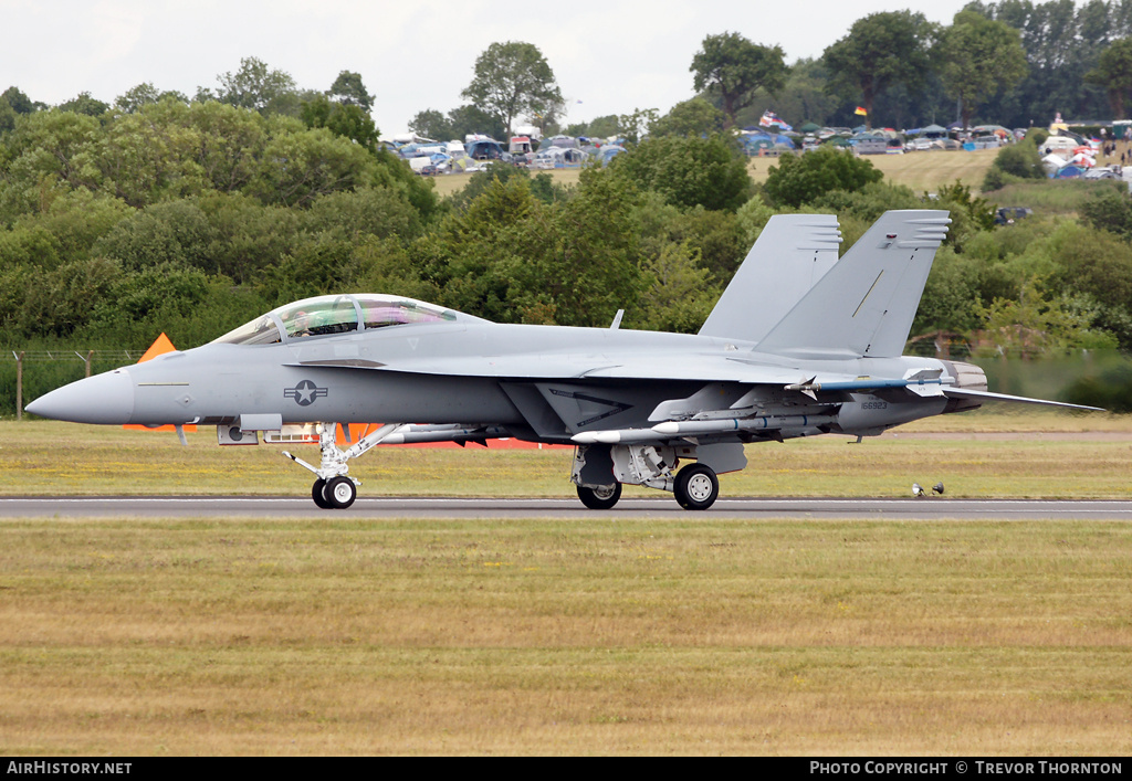 Aircraft Photo of 166923 | Boeing F/A-18F Super Hornet | USA - Navy | AirHistory.net #122771