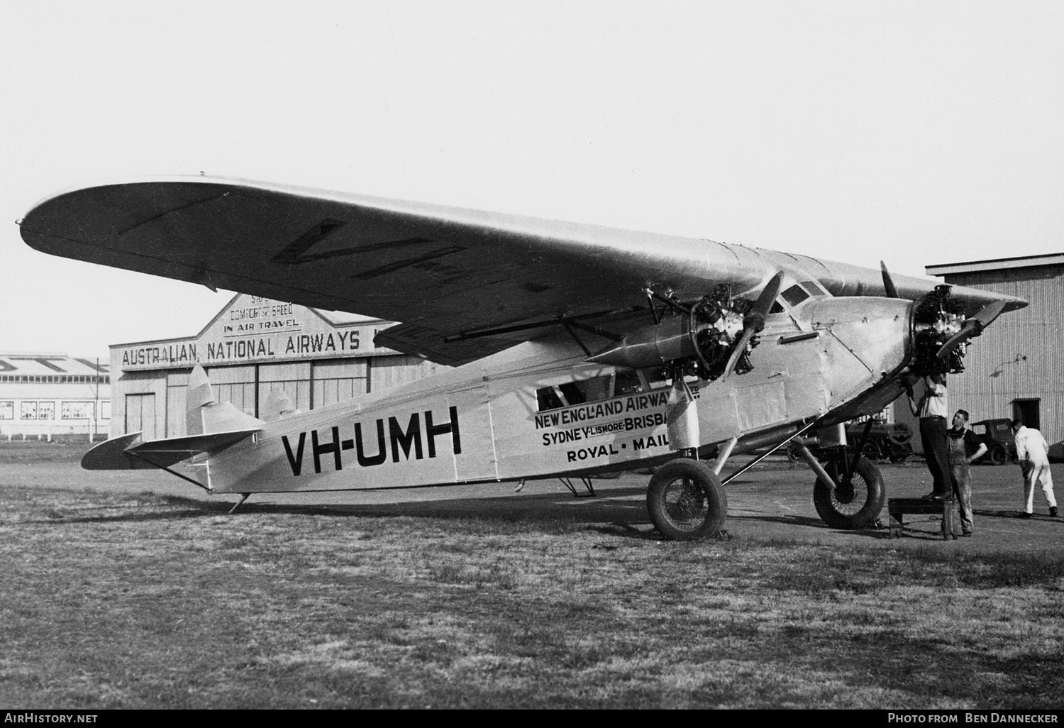 Aircraft Photo of VH-UMH | Avro 618 Ten | New England Airways | AirHistory.net #122916