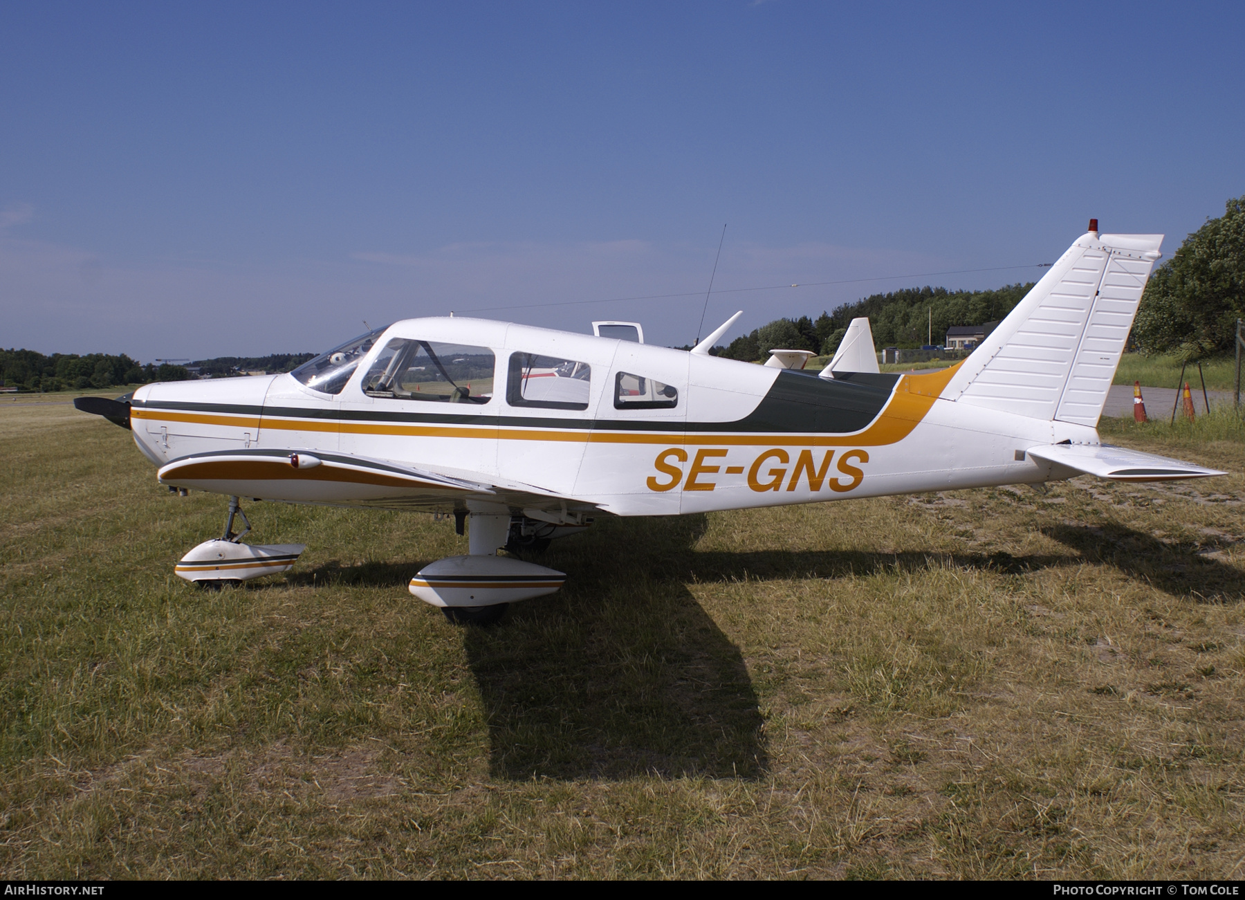 Aircraft Photo of SE-GNS | Piper PA-28-151 Cherokee Warrior | AirHistory.net #122960
