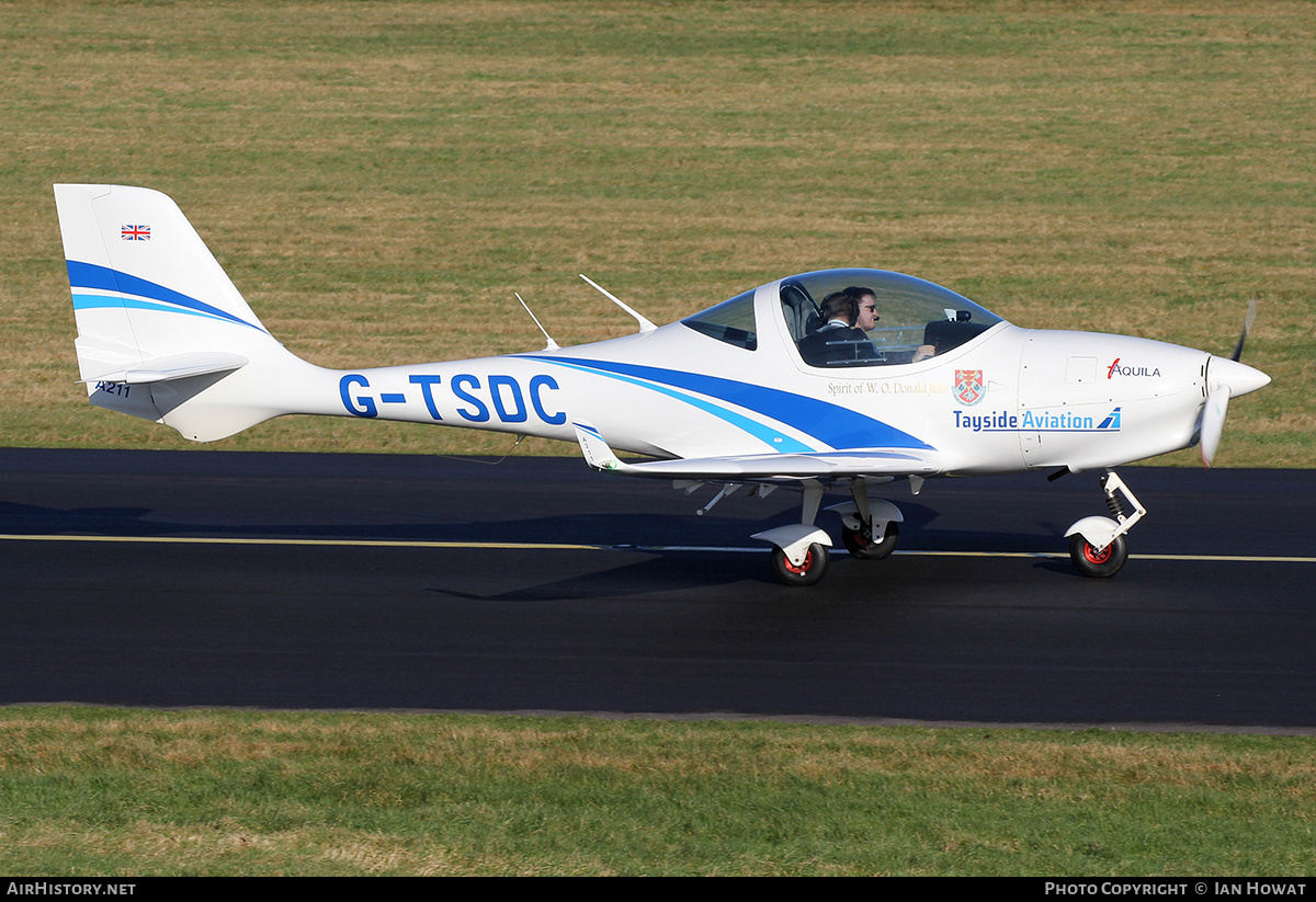Aircraft Photo of G-TSDC | Aquila AT01-100A A211 | Tayside Aviation | AirHistory.net #123034