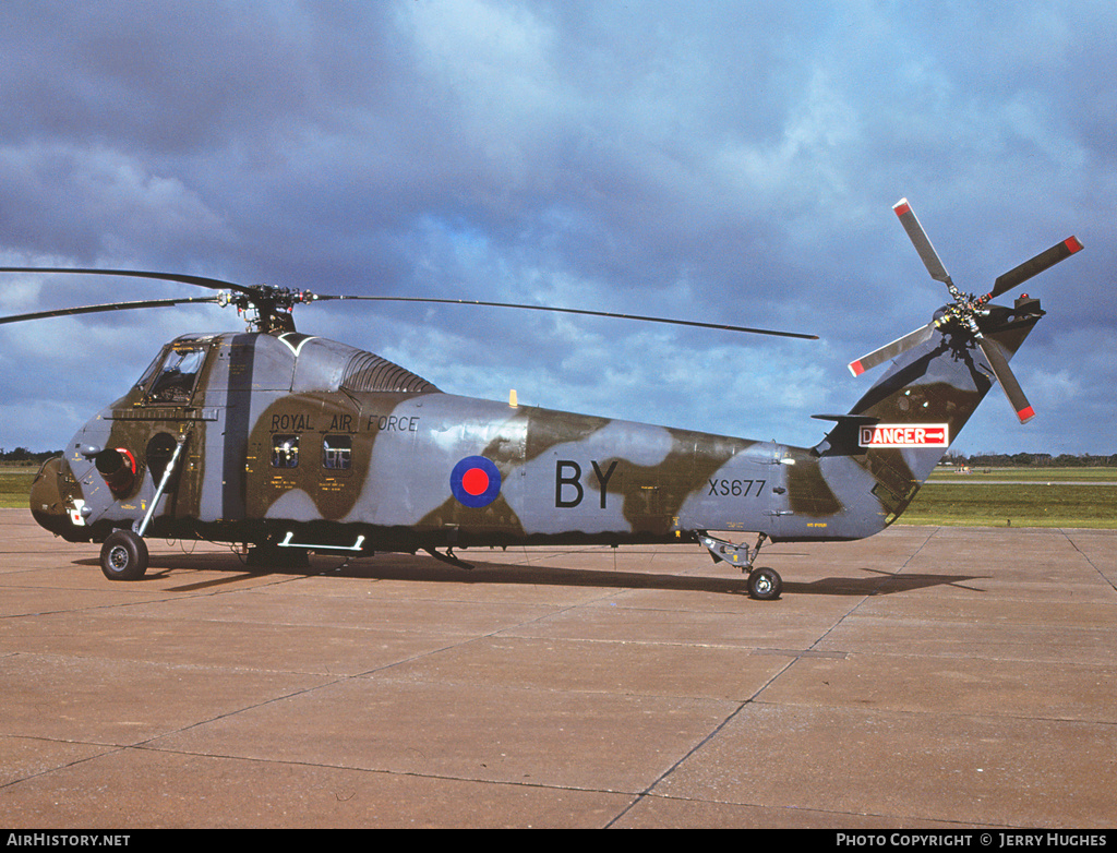 Aircraft Photo of XS677 | Westland WS-58 Wessex HC.2 | UK - Air Force | AirHistory.net #123192