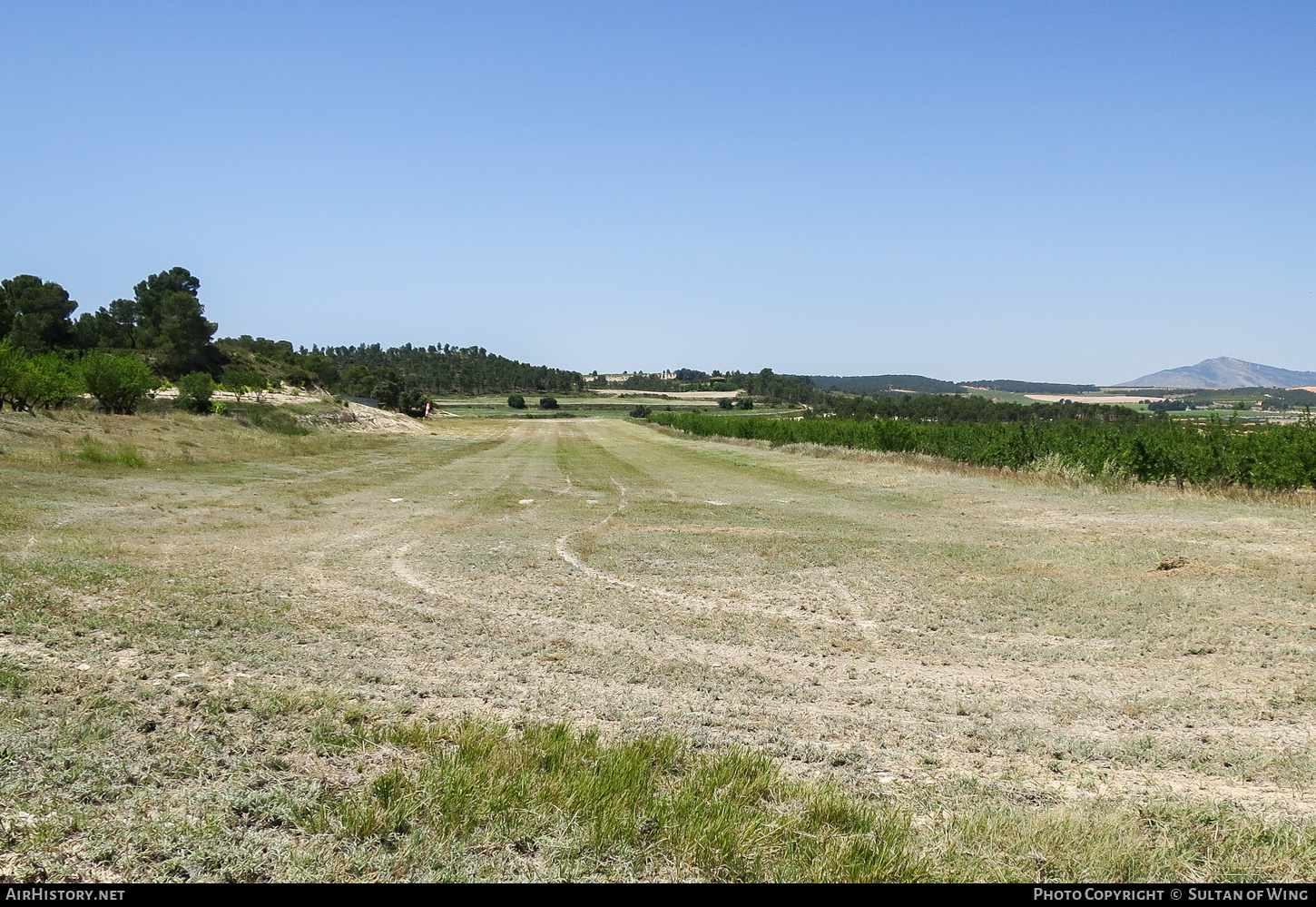 Airport photo of La Font de la Figuera in Spain | AirHistory.net #123218