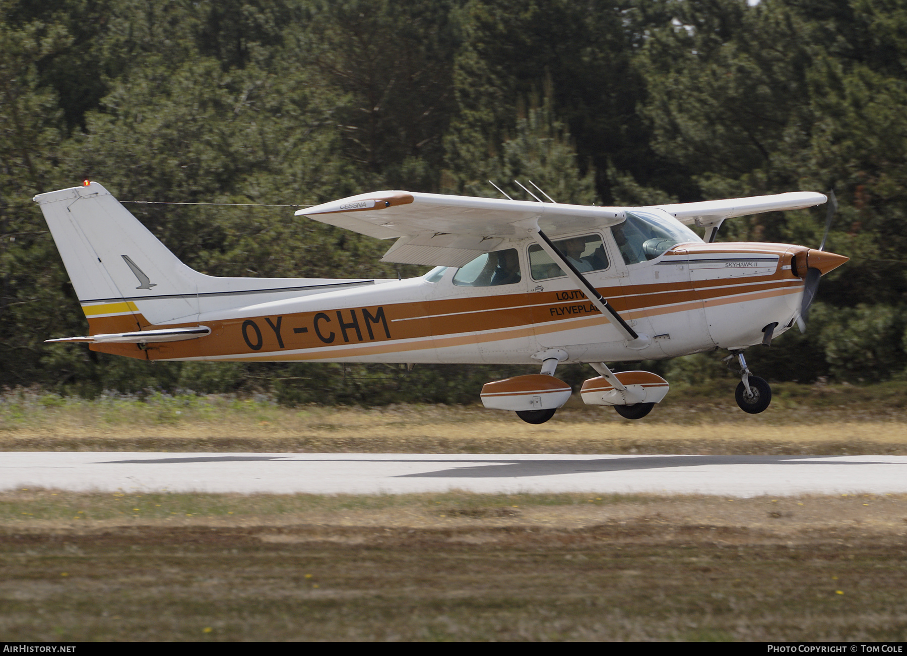 Aircraft Photo of OY-CHM | Cessna 172N Skyhawk | AirHistory.net #123803