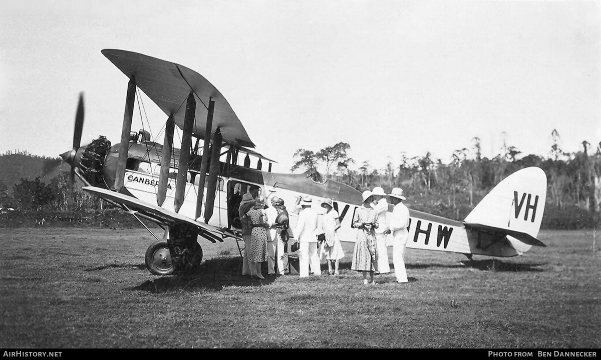 Aircraft Photo of VH-UHW | De Havilland D.H. 61 Giant Moth | Holden's Air Transport Services | AirHistory.net #123814