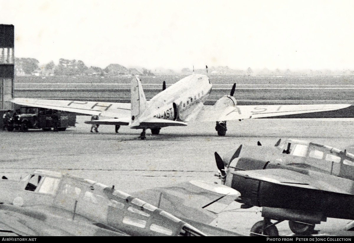 Aircraft Photo of PH-AST | Douglas DC-3-194F | KLM - Koninklijke Luchtvaart Maatschappij | AirHistory.net #123878