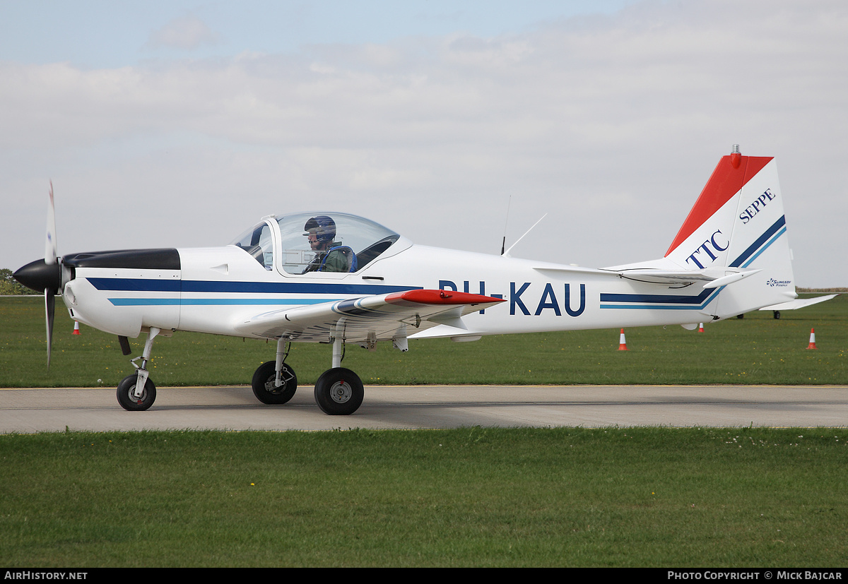 Aircraft Photo of PH-KAU | Slingsby T-67M-200 Firefly | AirHistory.net #123939
