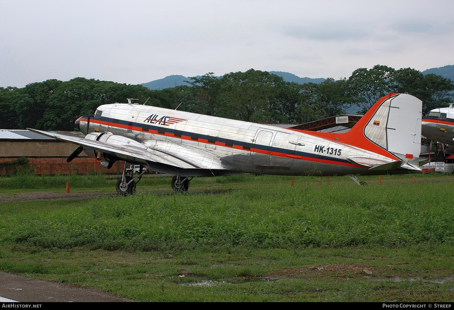 Aircraft Photo of HK-1315 | Douglas C-47A Skytrain | ALLAS - Aerolíneas del Llano | AirHistory.net #123990