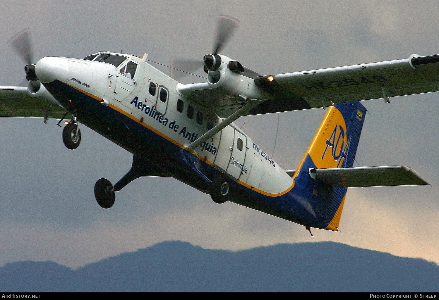 Aircraft Photo of HK-2548 | De Havilland Canada DHC-6-300 Twin Otter | ADA - Aerolínea de Antioquia | AirHistory.net #124002