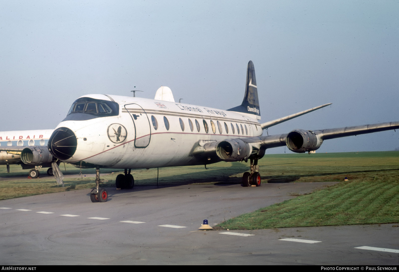Aircraft Photo of G-ATUE | Vickers 812 Viscount | Channel Airways | AirHistory.net #124080