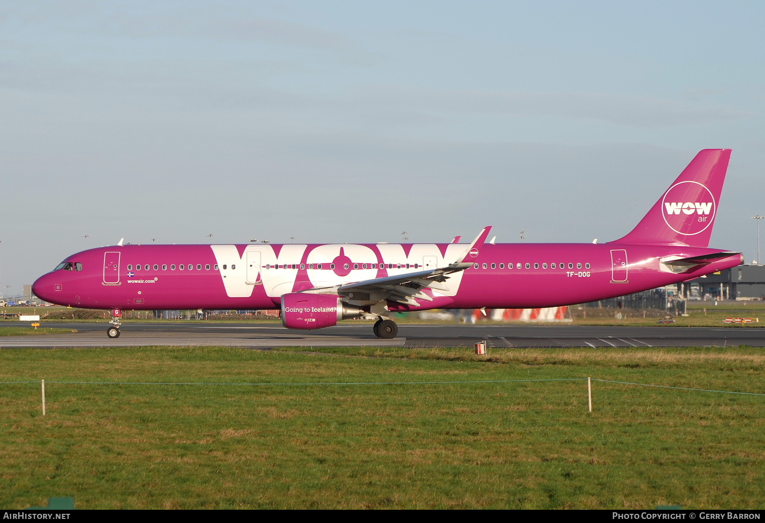 Aircraft Photo of TF-DOG | Airbus A321-111 | WOW Air | AirHistory.net #124106
