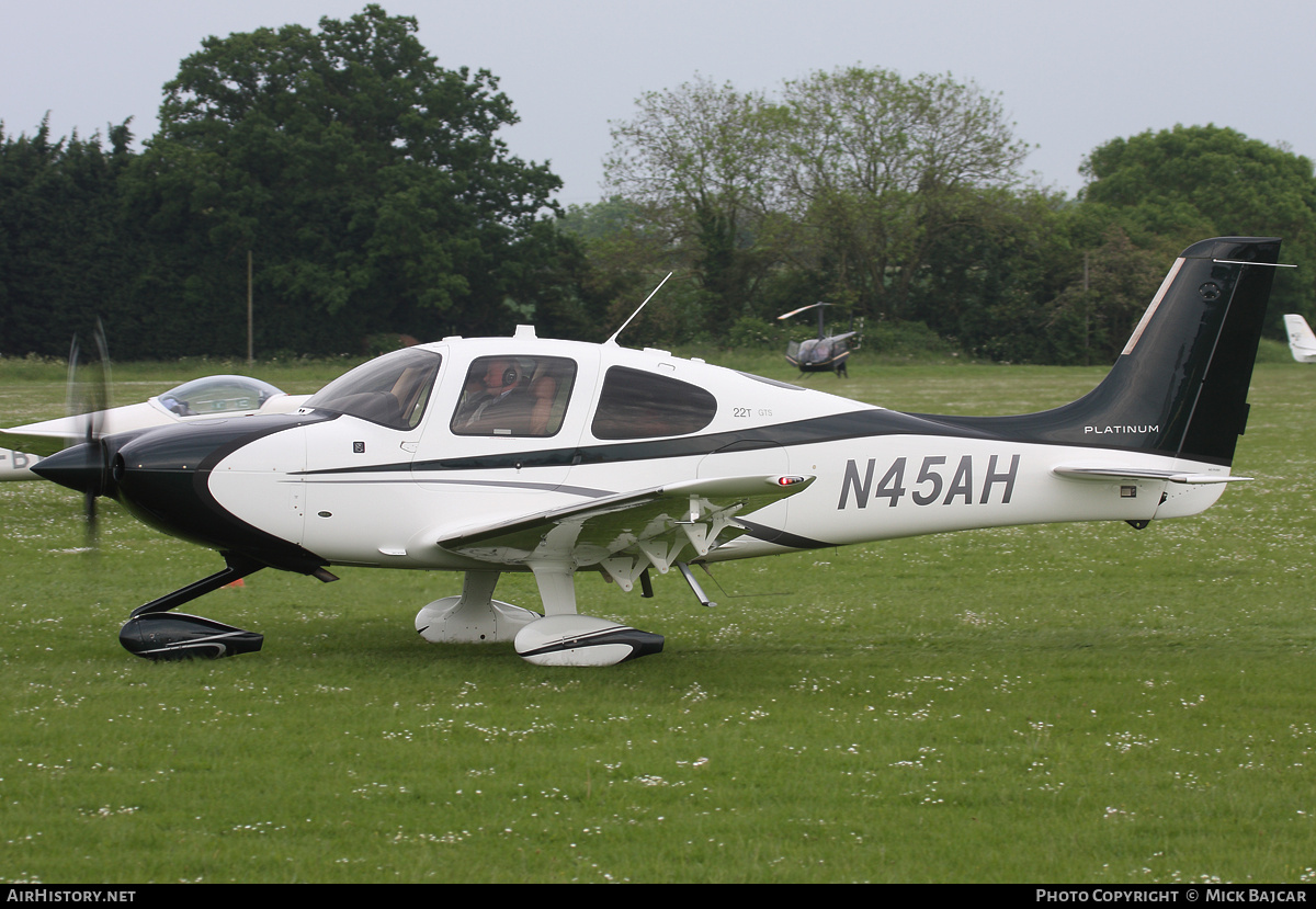 Aircraft Photo of N45AH | Cirrus SR-22T G5-GTS Platinum | AirHistory.net #124253