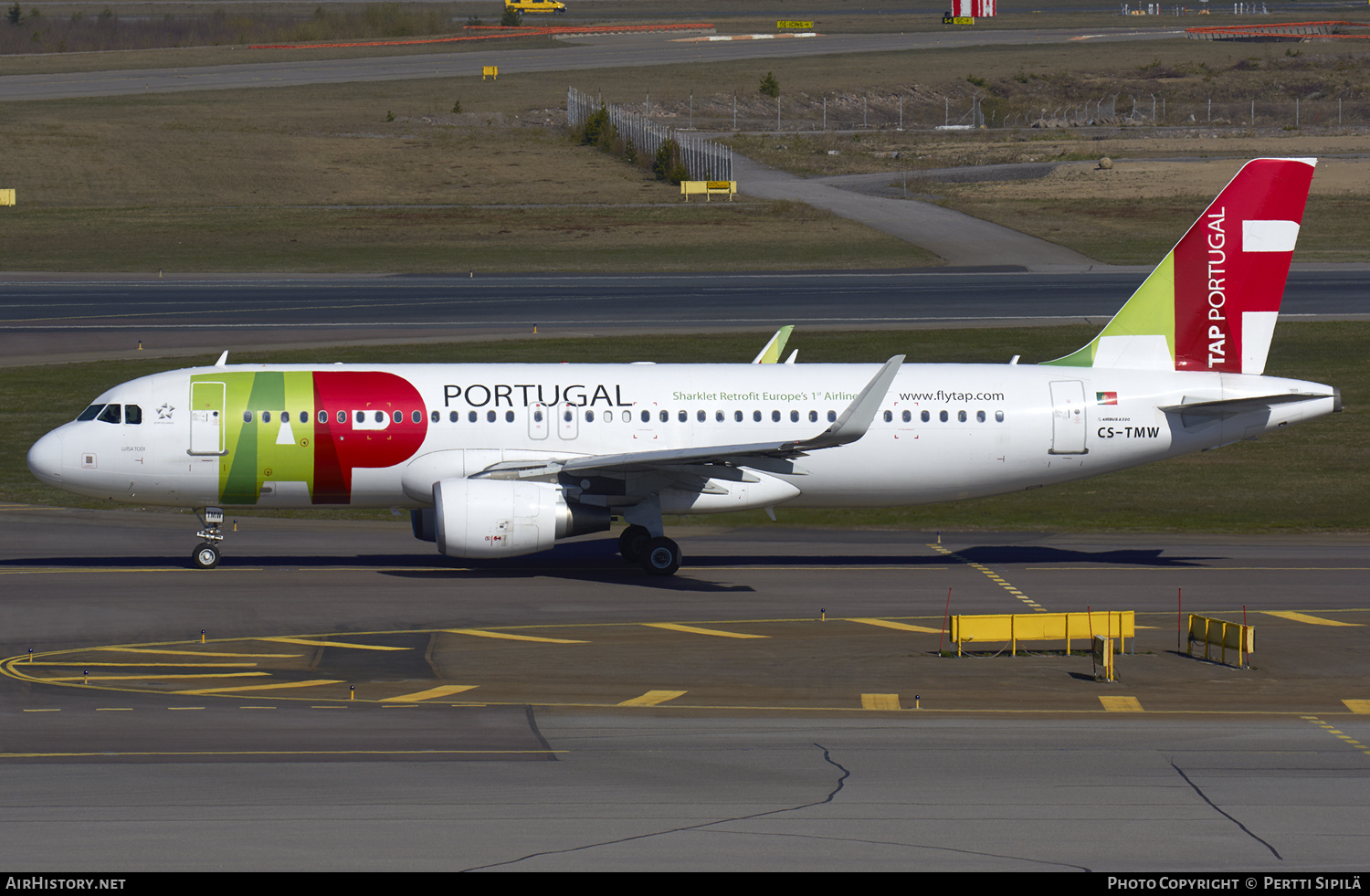 Aircraft Photo of CS-TMW | Airbus A320-214 | TAP Portugal | AirHistory.net #124326