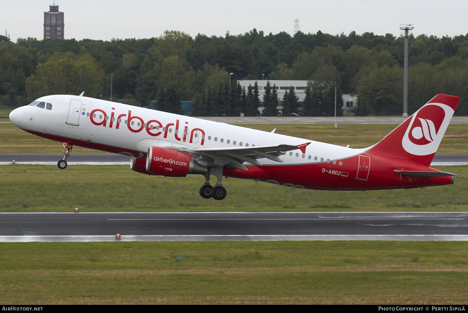 Aircraft Photo of D-ABDZ | Airbus A320-214 | Air Berlin | AirHistory.net #124368