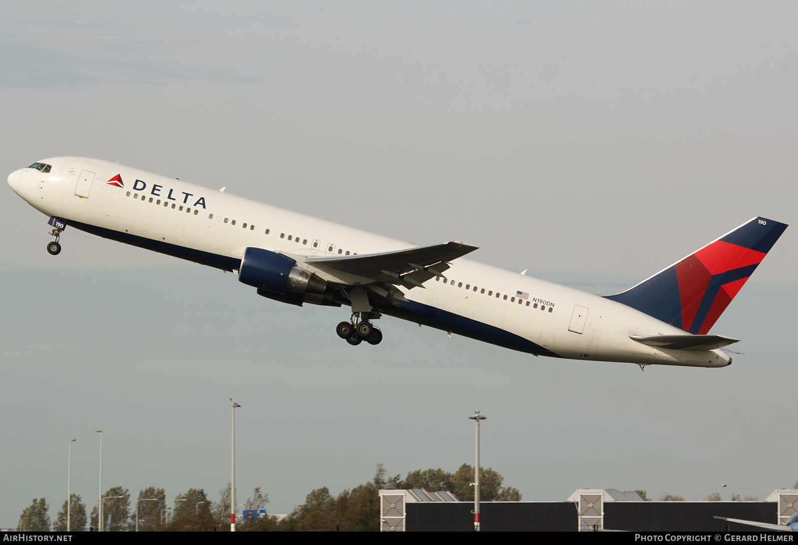 Aircraft Photo of N190DN | Boeing 767-332/ER | Delta Air Lines | AirHistory.net #124388